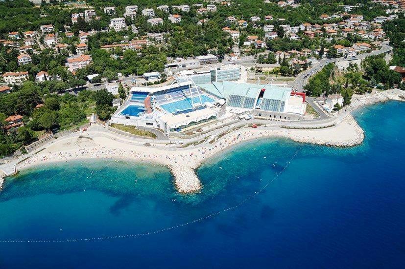 Deluxe Sea View Apartment Mate Balote Риека Экстерьер фото
