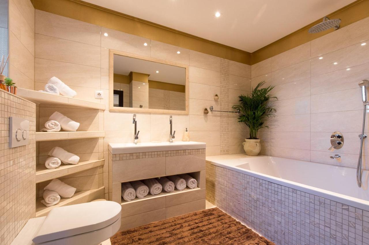 Deluxe Sea View Apartment Mate Balote Риека Экстерьер фото