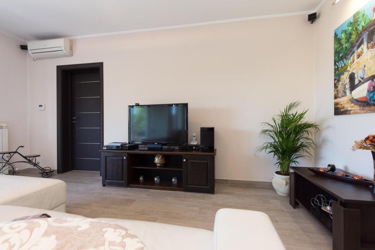 Deluxe Sea View Apartment Mate Balote Риека Экстерьер фото