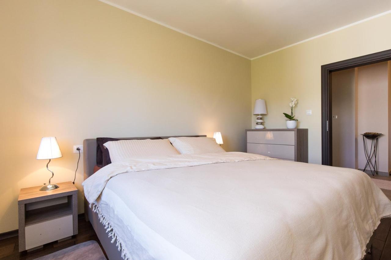 Deluxe Sea View Apartment Mate Balote Риека Экстерьер фото